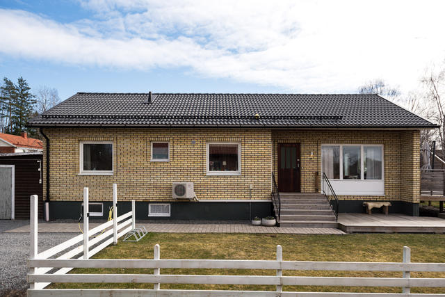 Aspvägen 8.