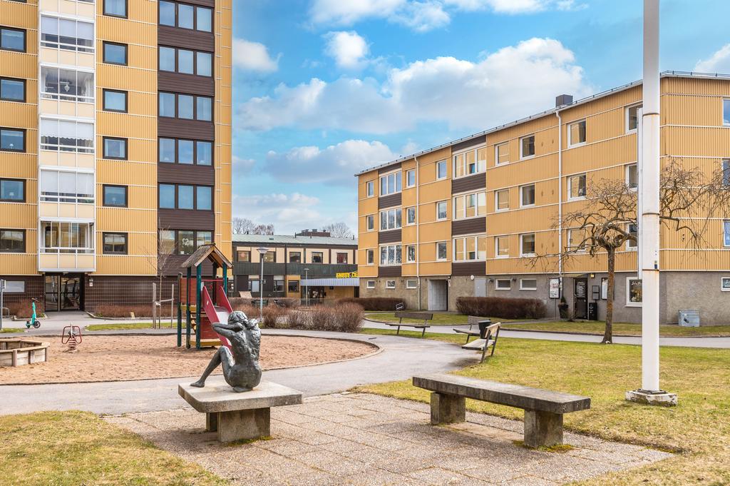 Innergård med sittplatser 