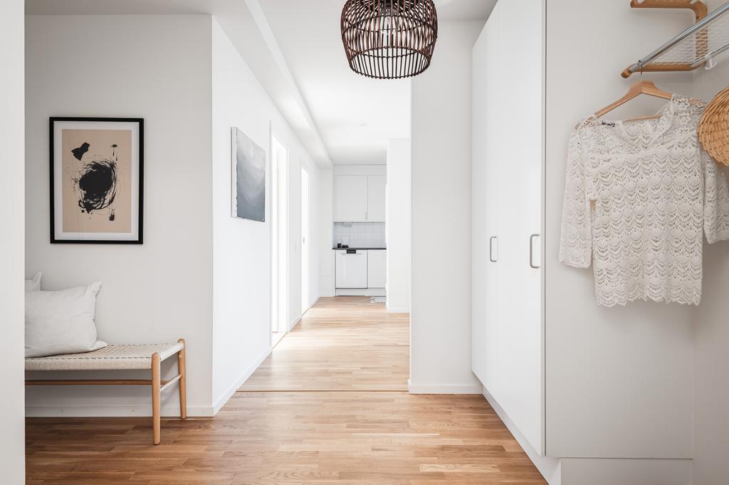 Hallen erbjuder både öppen och stängd förvaring