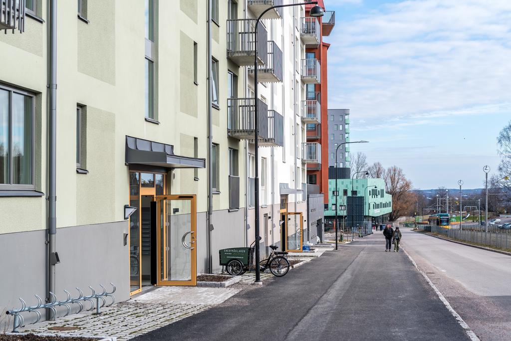 Området genomgår en omvandling och blir nu en modern  blandad stadsdel