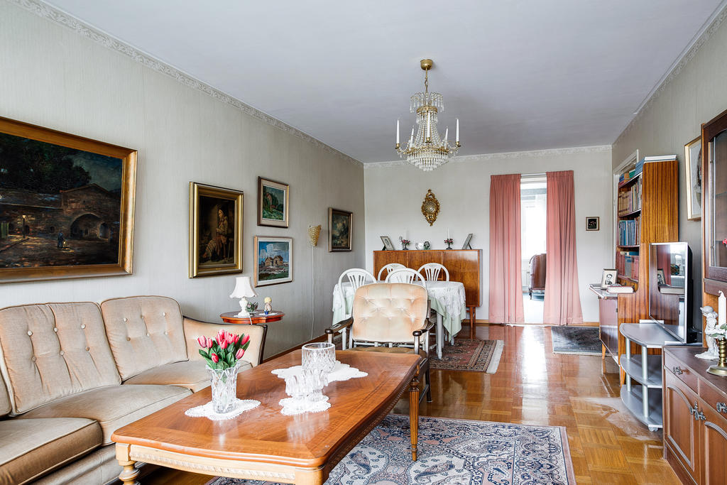 Plats för soffgrupp och matplats