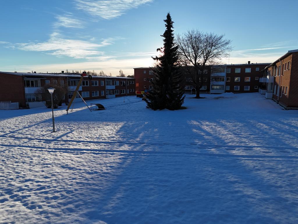Andra parken som ligger bredvid. Här finns mycket grönområden. 