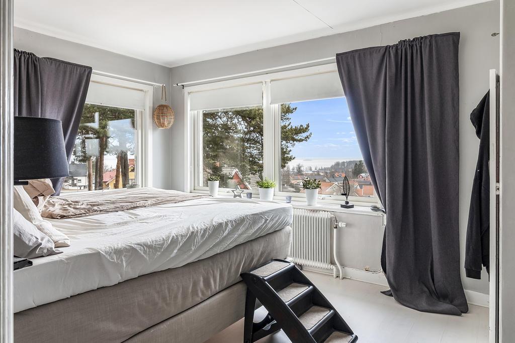 Sovrum. Åsgatan 4 - övre plan.