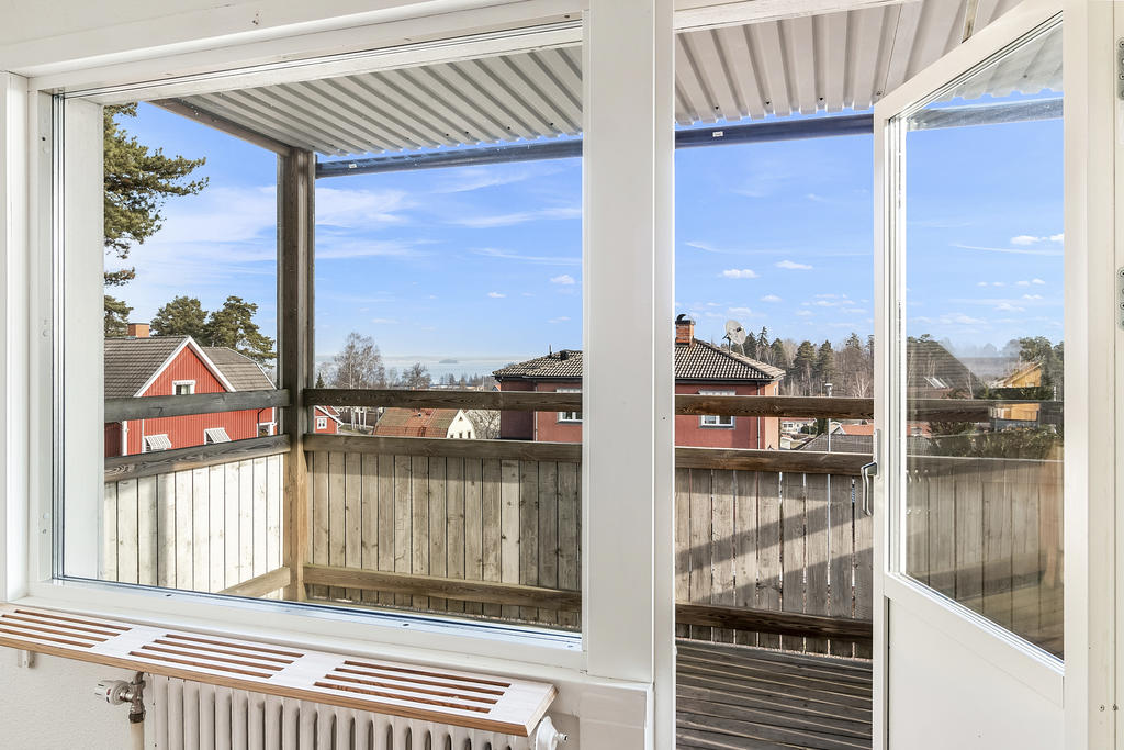 Balkong. Åsgatan 4 - nedre plan.