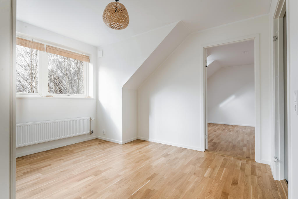 TV-rum/allrum på övervåningen