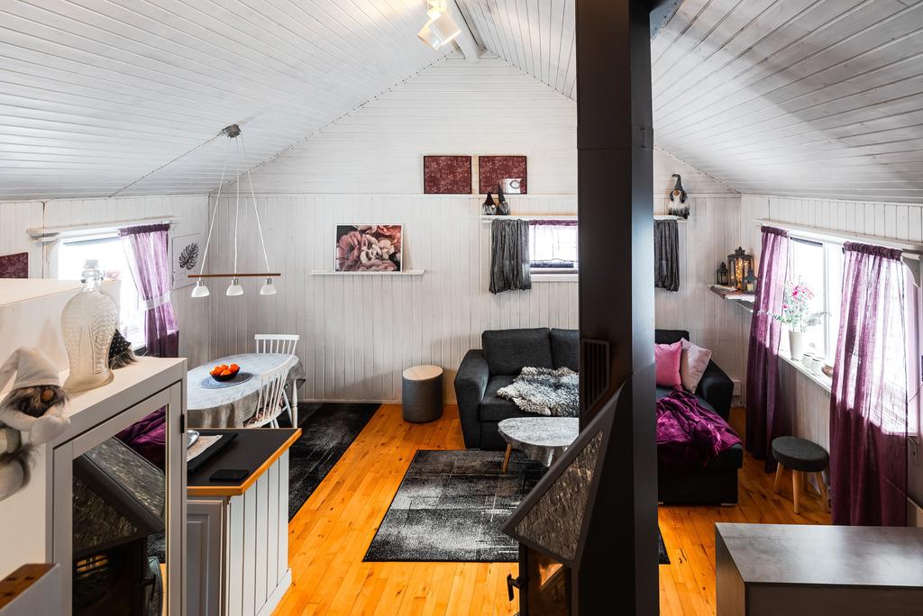 Storstuga sett från sovloft