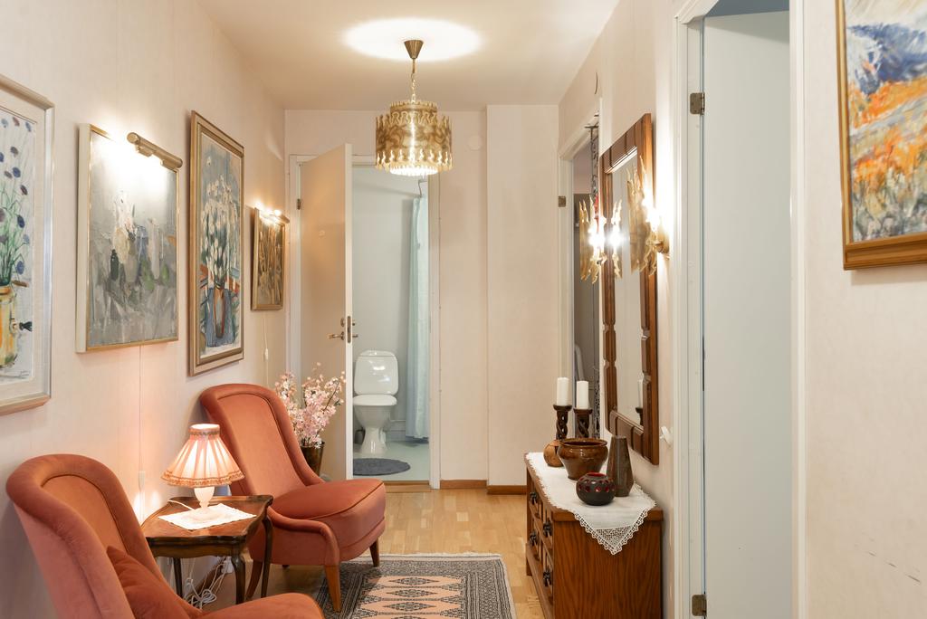 Entré, vy lilla badrummet 