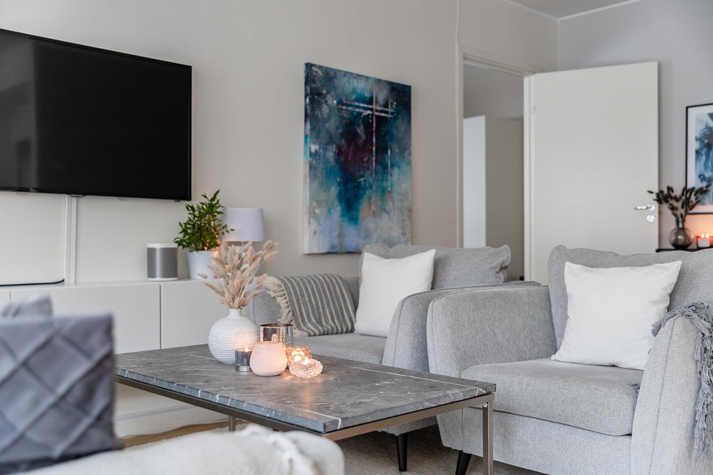 Möjlig möblering i vardagsrumsdelen/allrummet (bild från annan såld lägenhet)