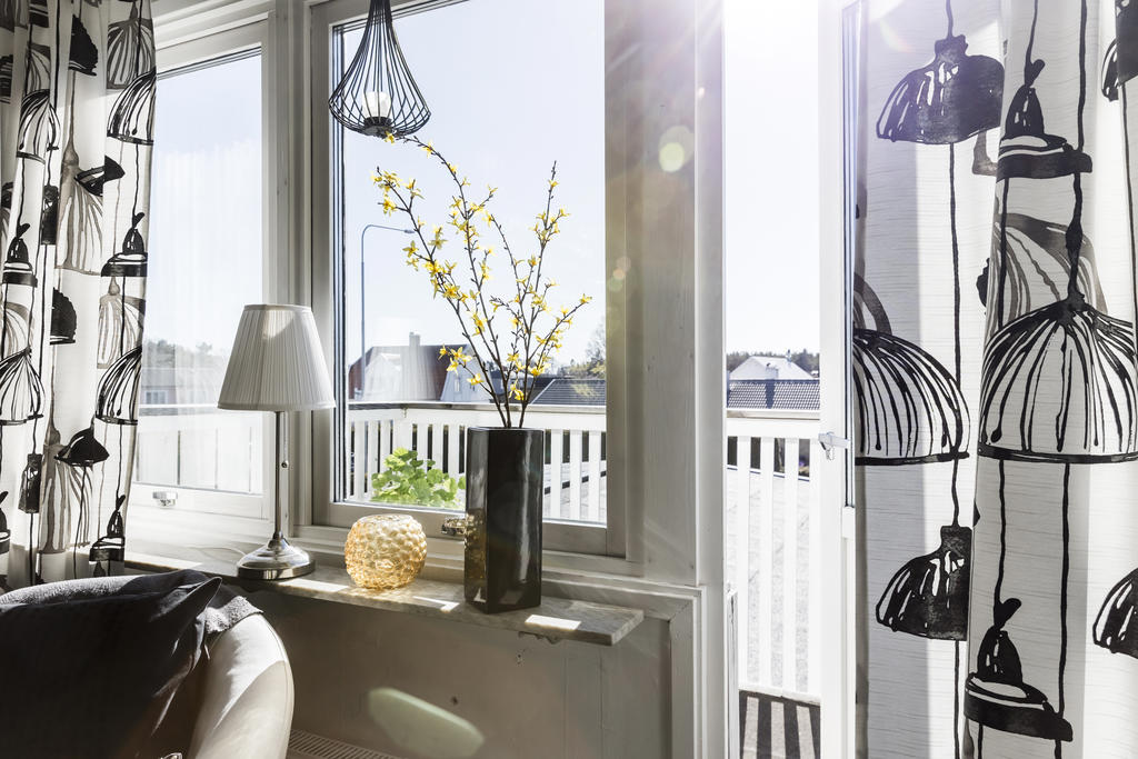 Allrum med utgång till balkongen