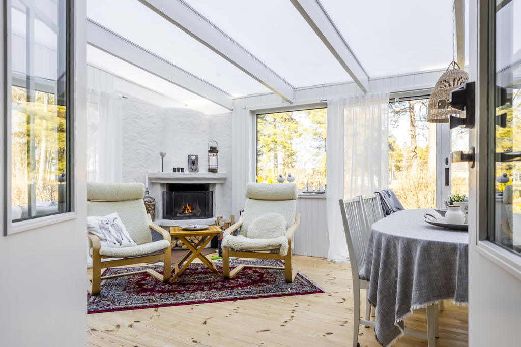 Underbart uterum med öppen spis