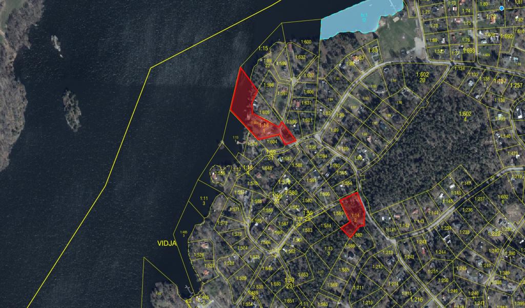 Sjöfastighet samt ytterligare fastighet ingår som går att stycka av.