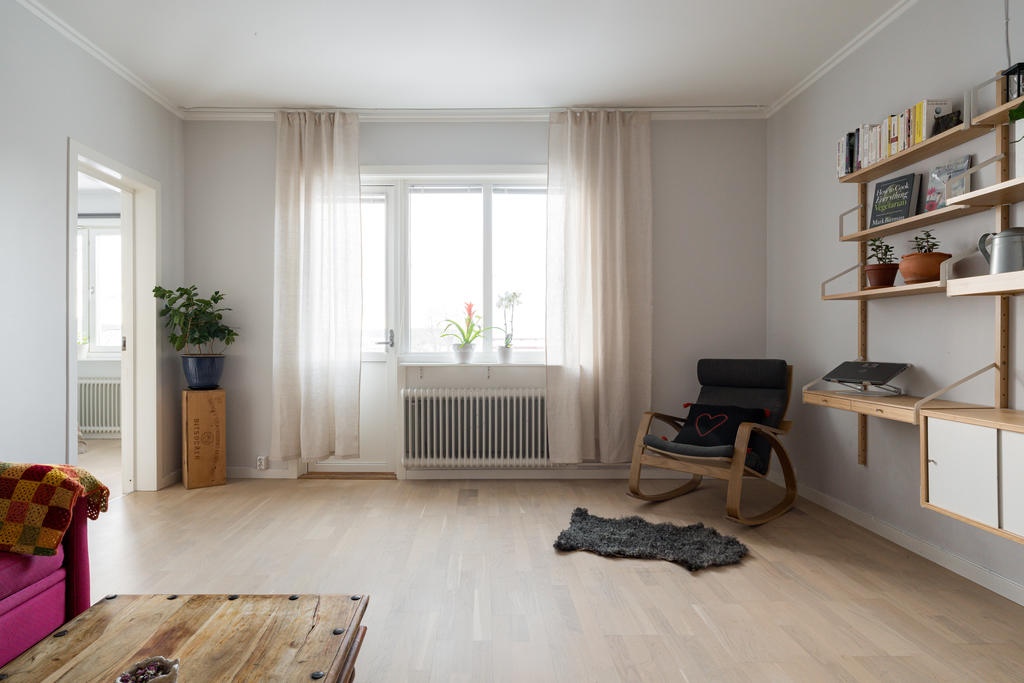 Vardagsrummet - här finns utgången till balkongen