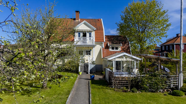 Välkommen till Våxnäsgatan 52 och Strand