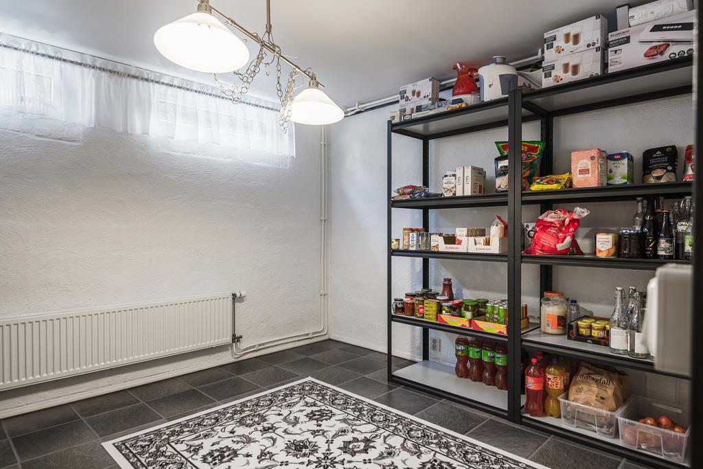 Sovrum 5 används idag som förråd. 