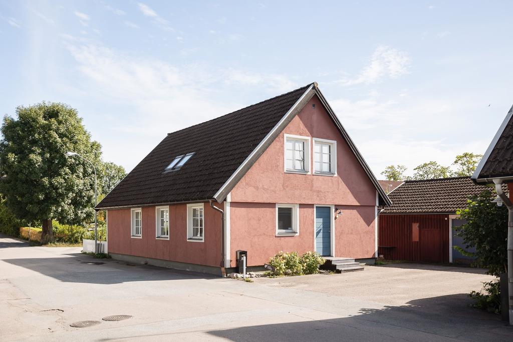 Välkomna till Norra Tullportsgatan 20B!