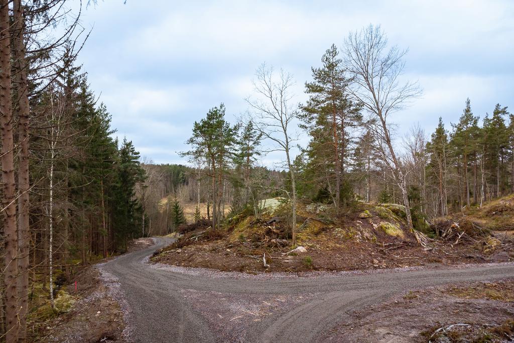 5 st byggfärdiga tomter strax utanför Luddingsbo