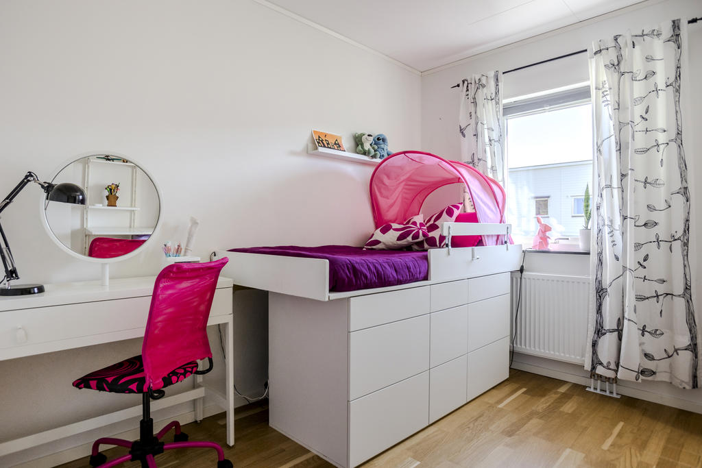 Plats för säng och skrivbord