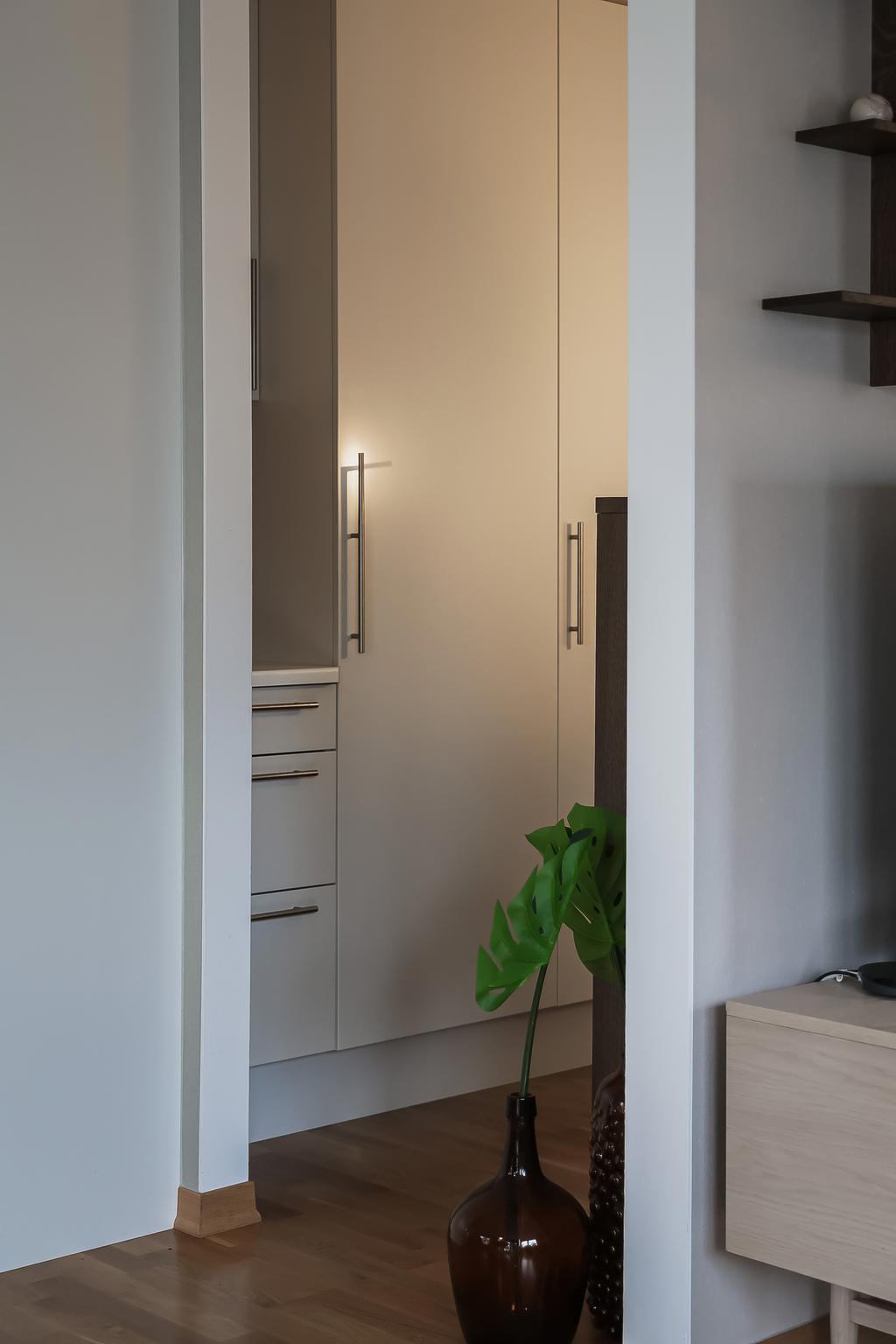Mot entré/hall