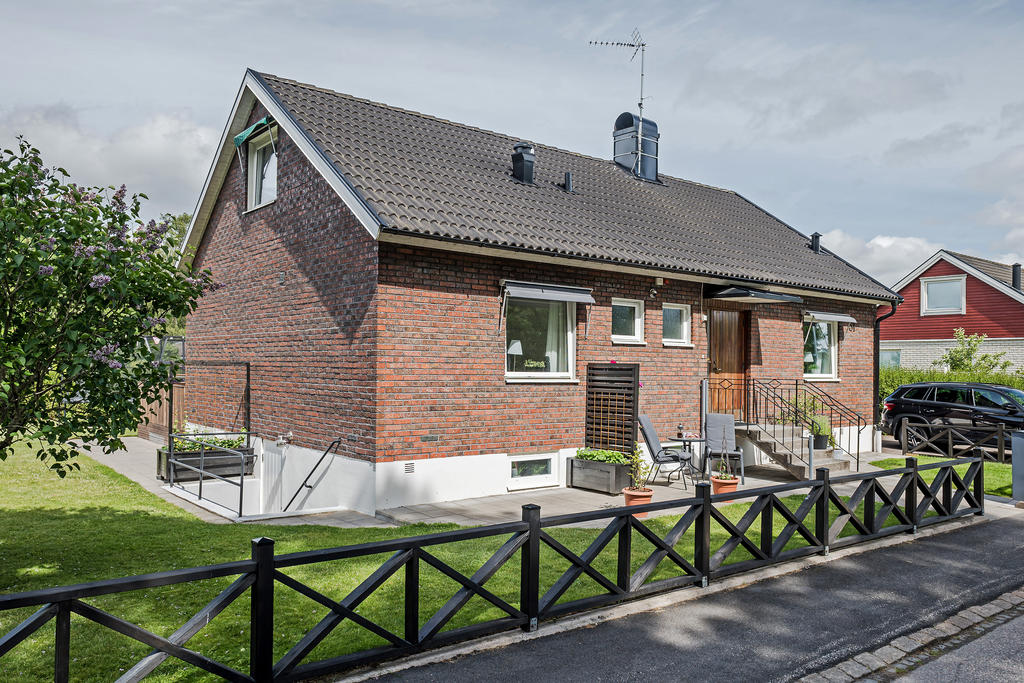 Framsidan om sommaren