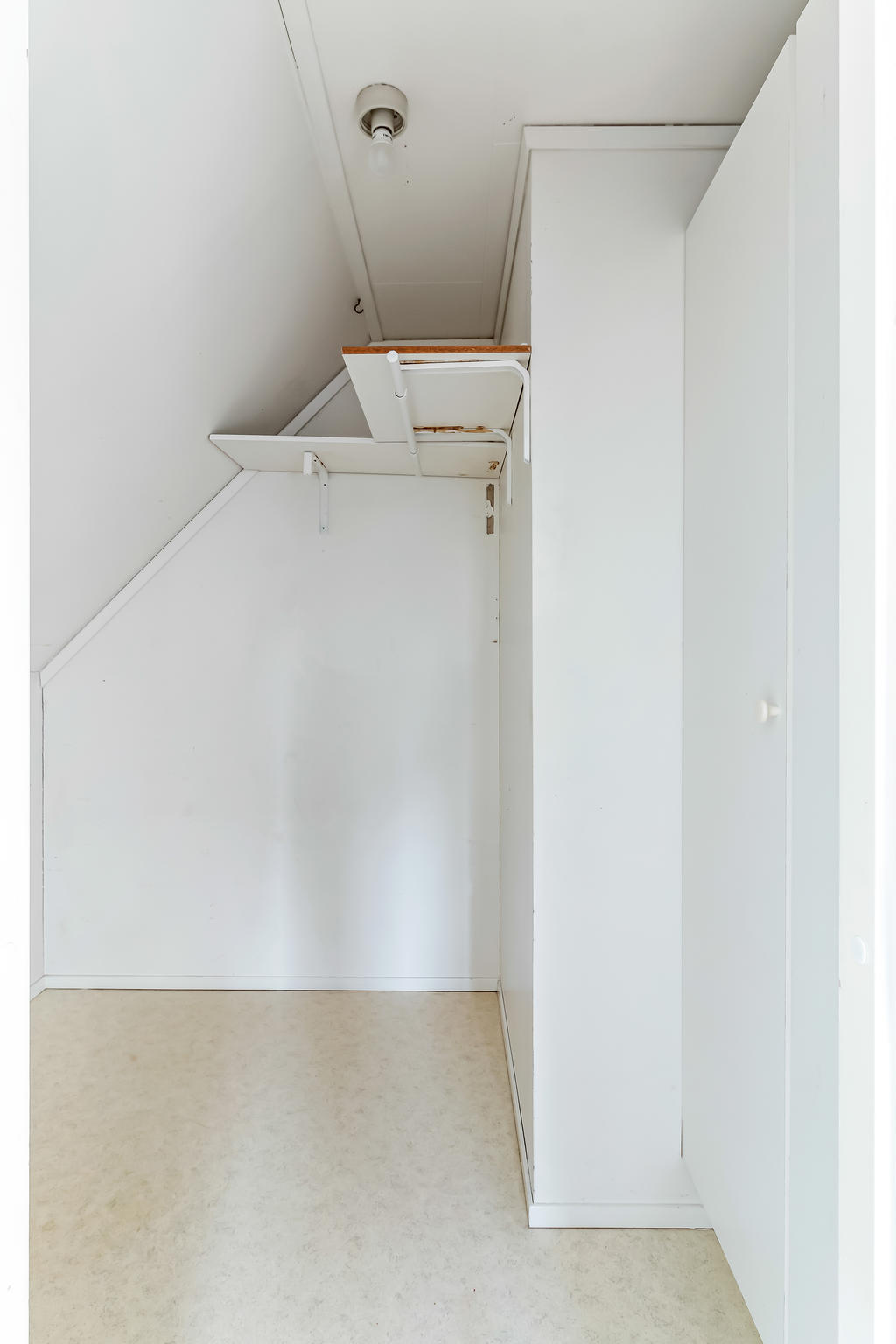 Klädkammare i anslutning till sovrum