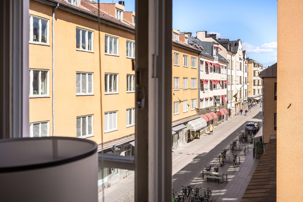 Utblick från vardagsrumsfönster