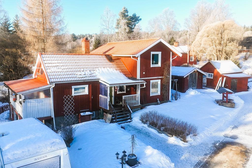 Charmigt litet hus i Färmsnäs