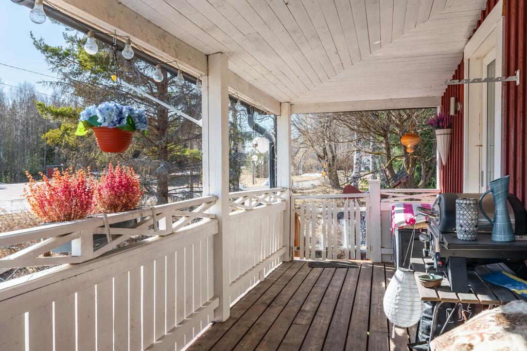 Verandan intill köket