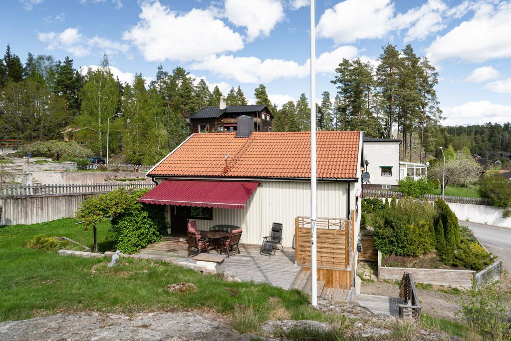 Uteplats under markis