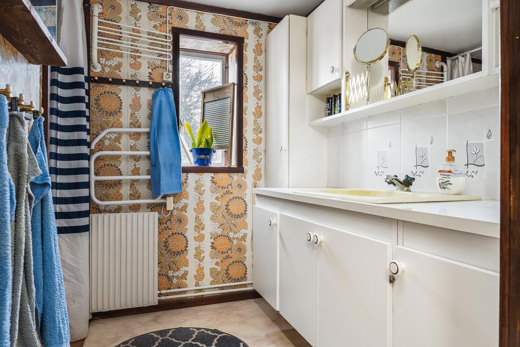 Våtrum med gott om förvaring