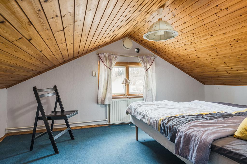 Sovrum 2 på övervåningen