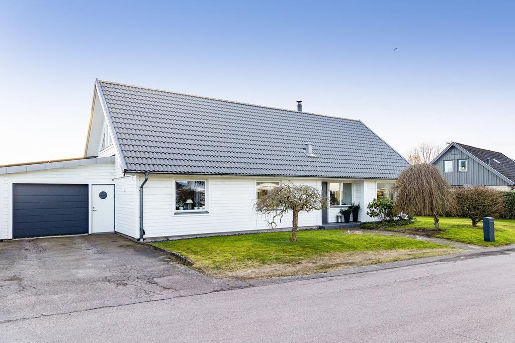 Välkommen till Lodjursvägen 8!