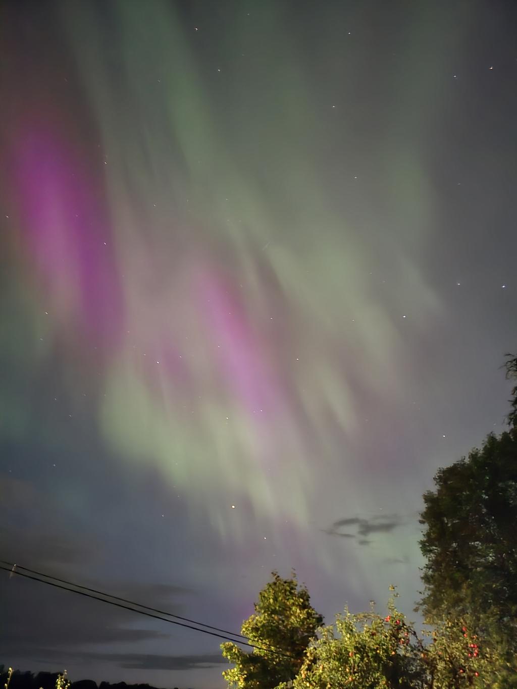Otroligt vackert norrsken sett från huset!