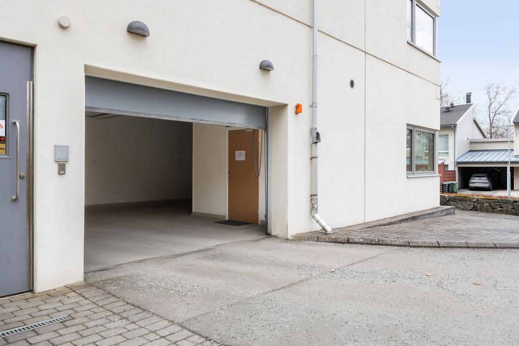 Infart till Garage