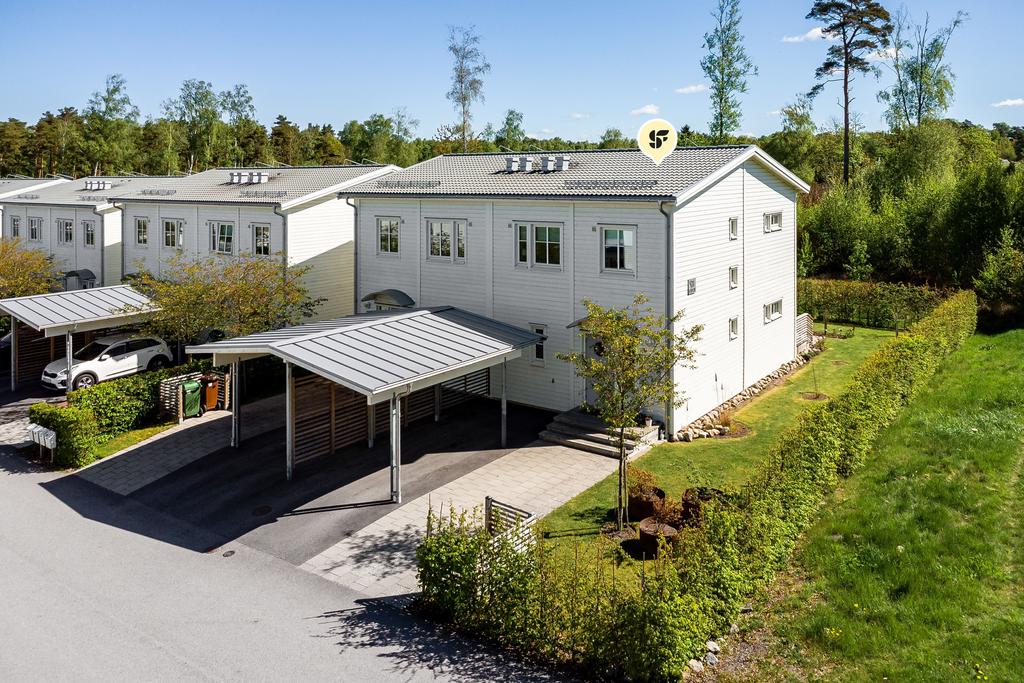 Varmt välkomna till Sunes väg 10A och detta hörnläge!