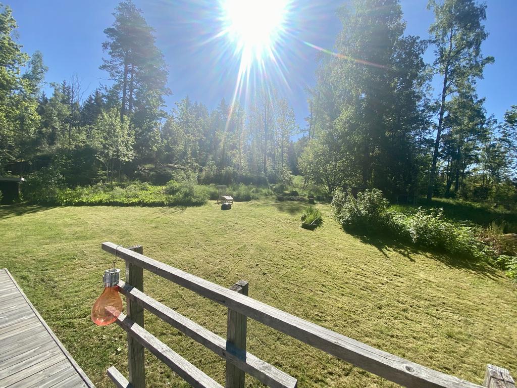 Säljarens bild från en sommardag på altanen