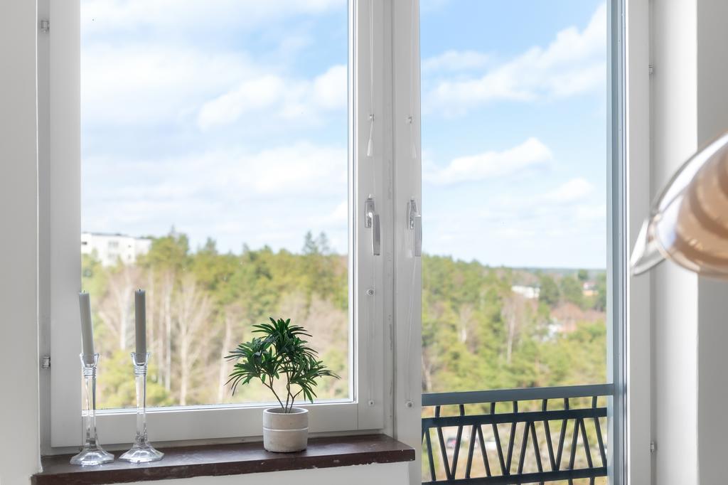 Högst upp i huset med fri utsikt