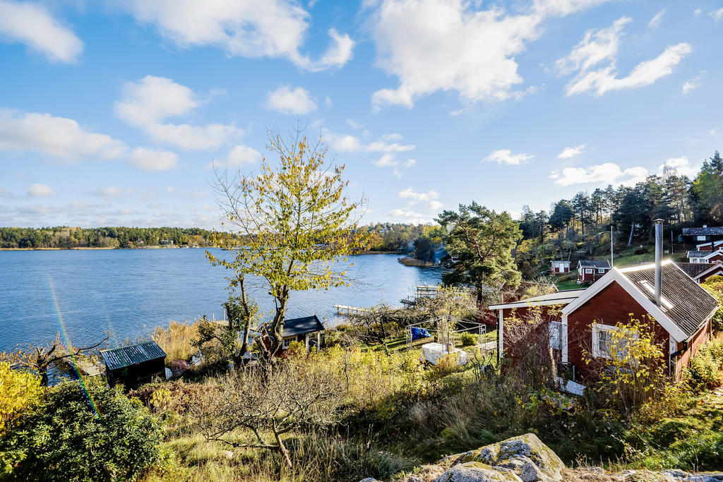 Underbara Grönstakolonin intill Grönsta Gärde på bekvämt gångavstånd från läenheten