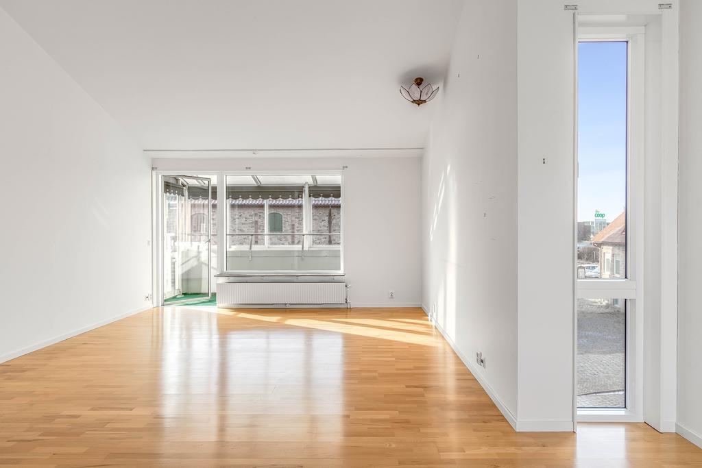 Sidofönster vid matplatsen för extra ljusflöde