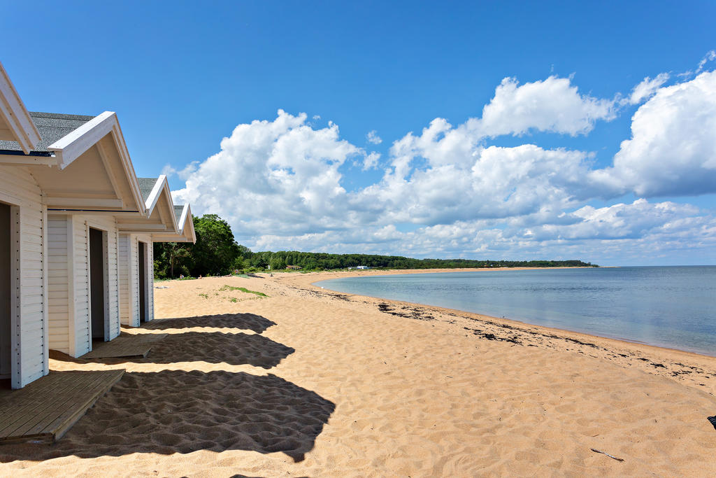 Närmaste stranden från Gesällgatan är bara en promenad bort nära stadskärnan