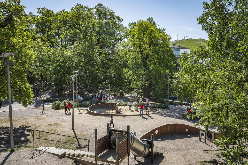 Naturreservatet Ekbacken med lekplats