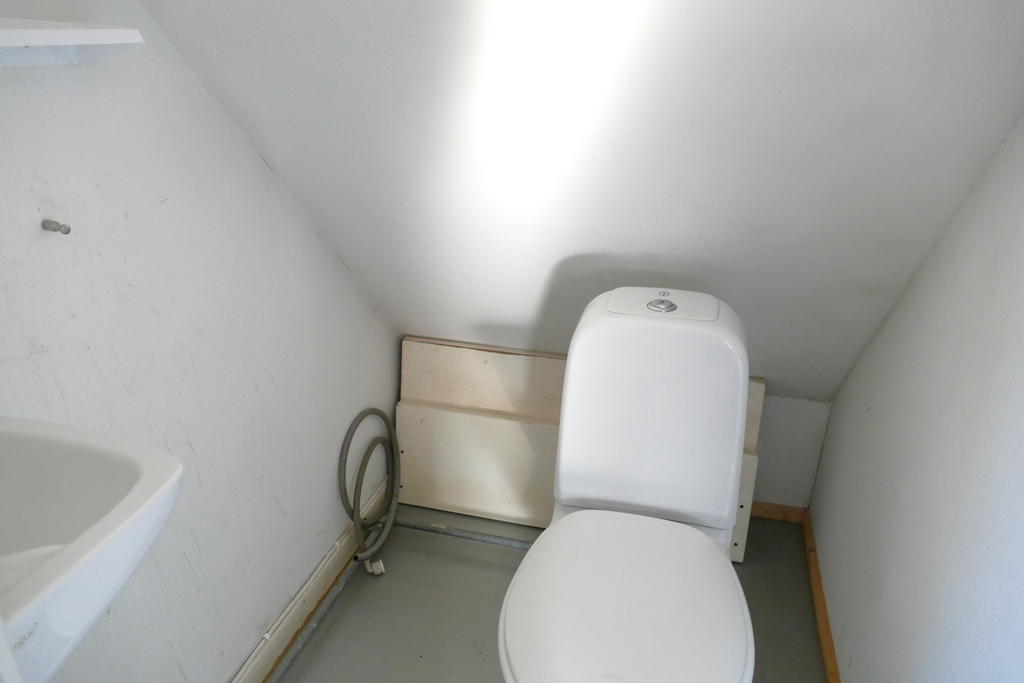 WC Ovanvåning