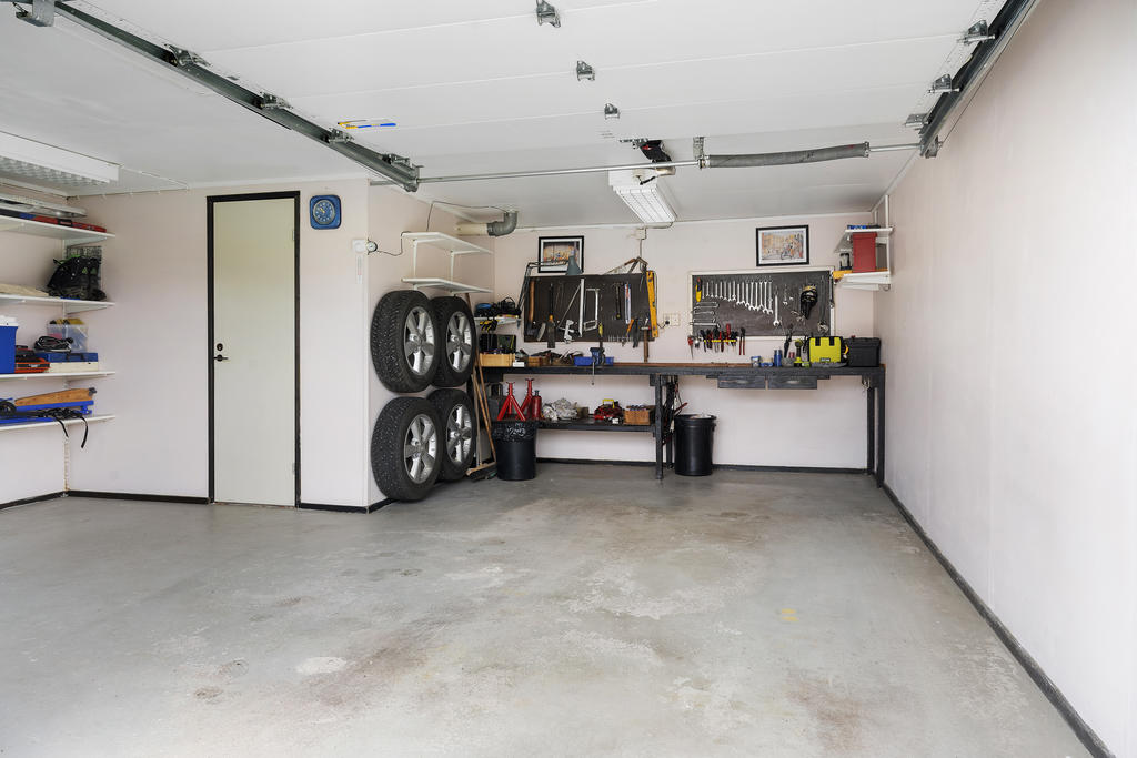 Garaget invändigt. 