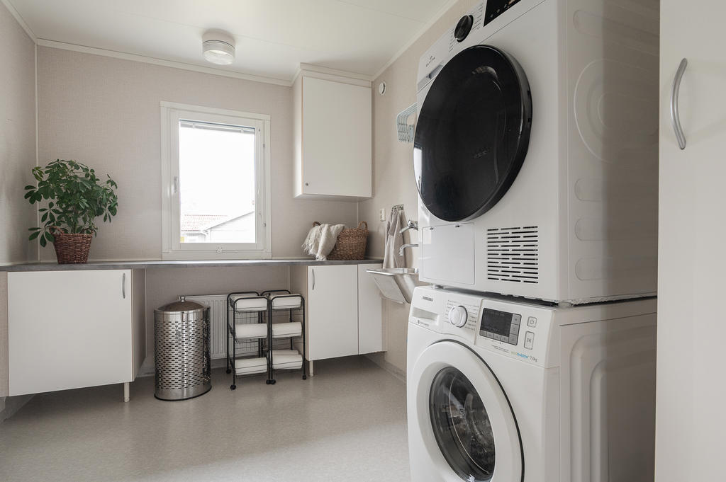 Tvättstuga med groventré