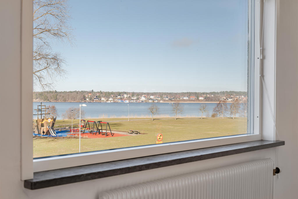 Utsikten från vardagsrummet på ovanvåningen.