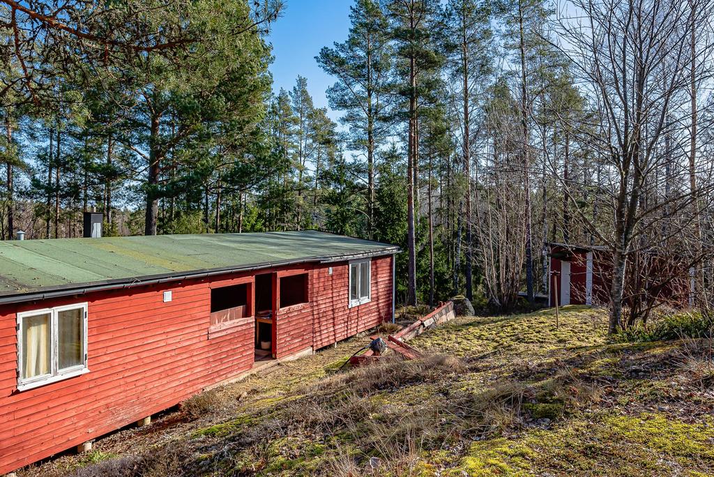 Boningshuset och "Solstugan" invid