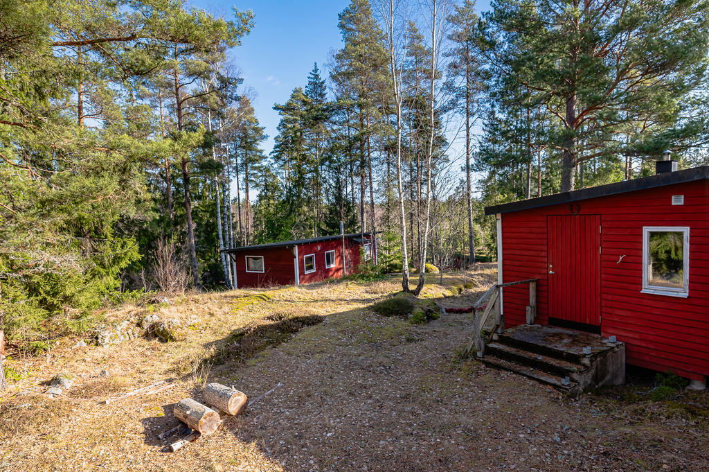 Entrén från gaveln in i boningshuset