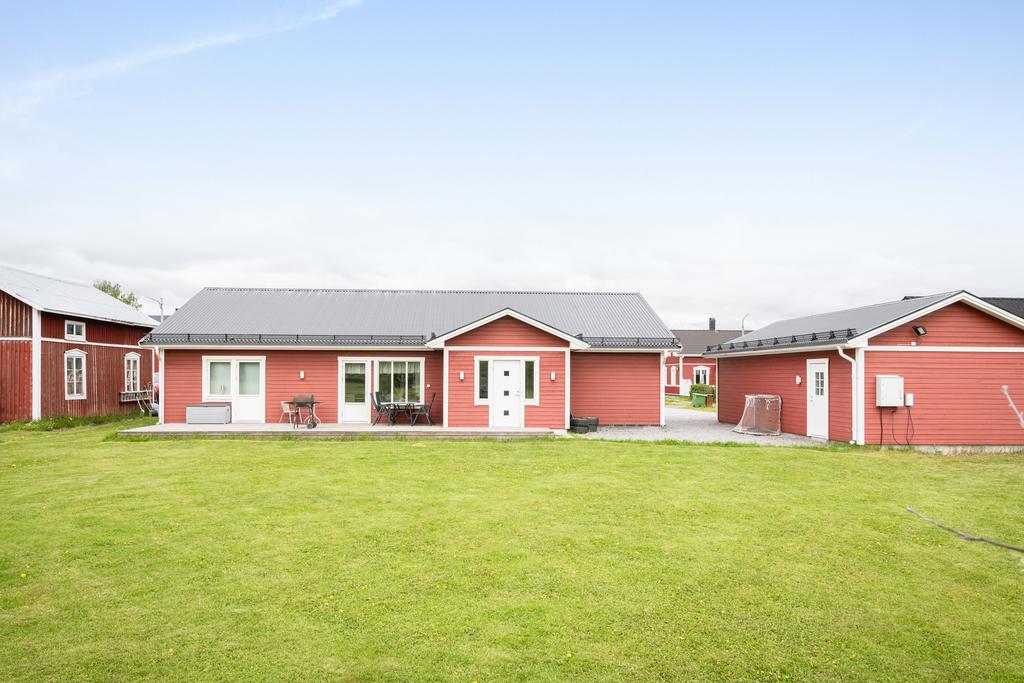 Bra villa med stort garage
