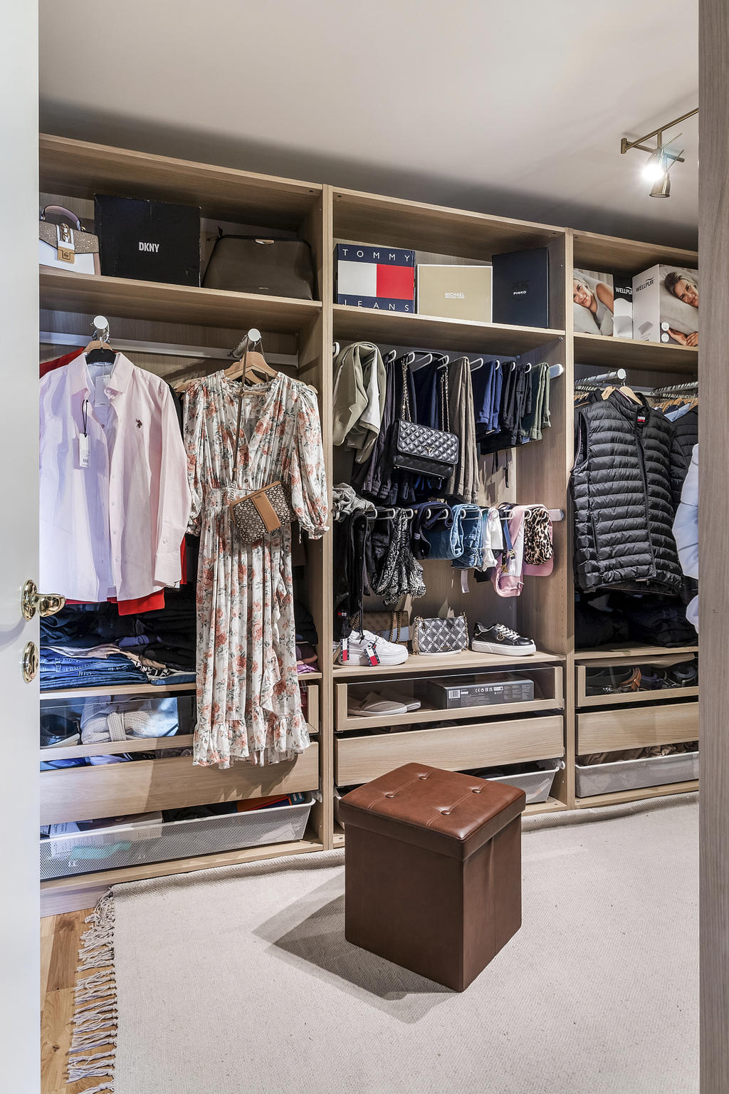 Walk-in-closeth