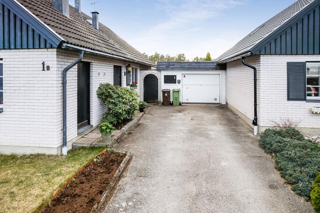 Parkering och garage
