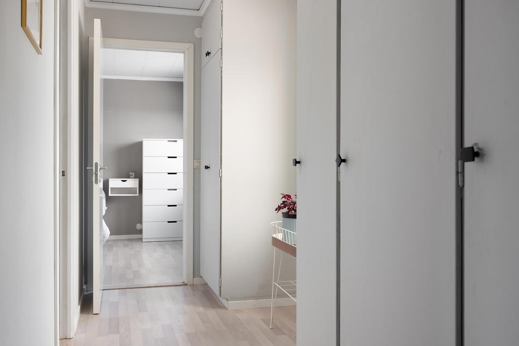 Bra förvaringsmöjligheter i anslutning till sovrummen